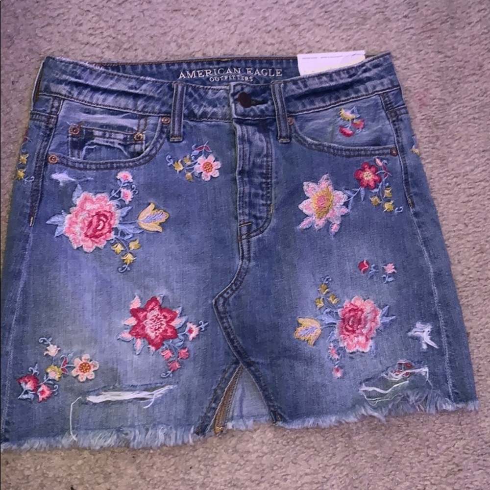 American Eagle Embroidered Jean Skirt